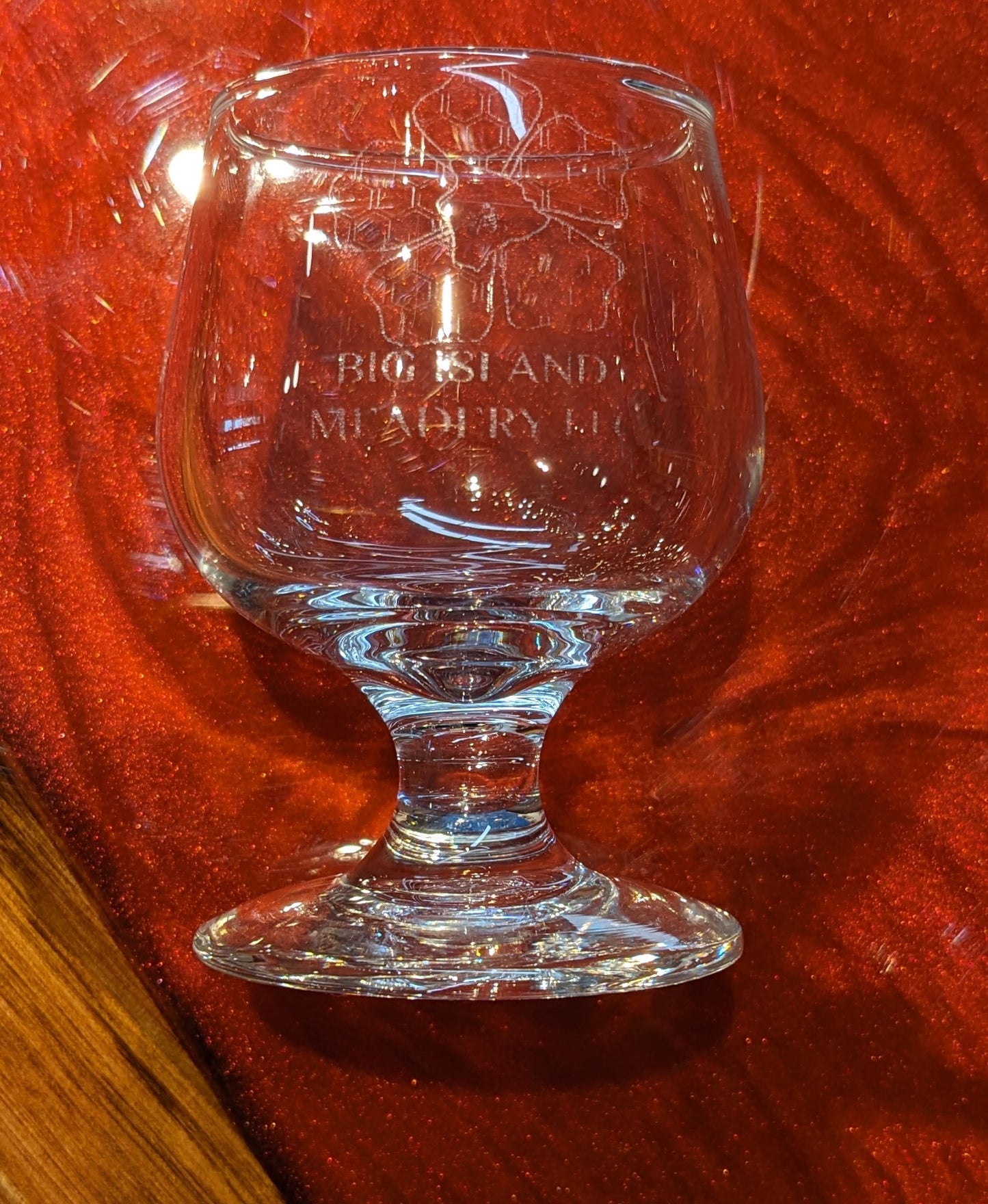 Wine glass w/etched Big Island Meadery logo